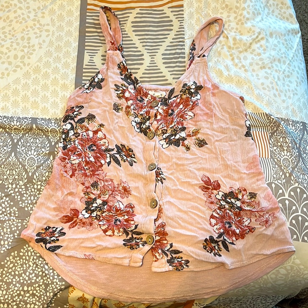 Size extra small Maurice’s tank top!!
